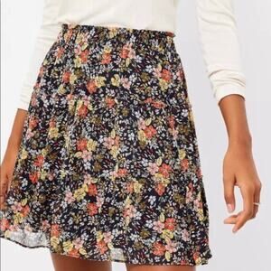 LOFT Dark Floral Tiered Mini Skirt Ruffle Pull On Skirt Medium Lined Cottagecore